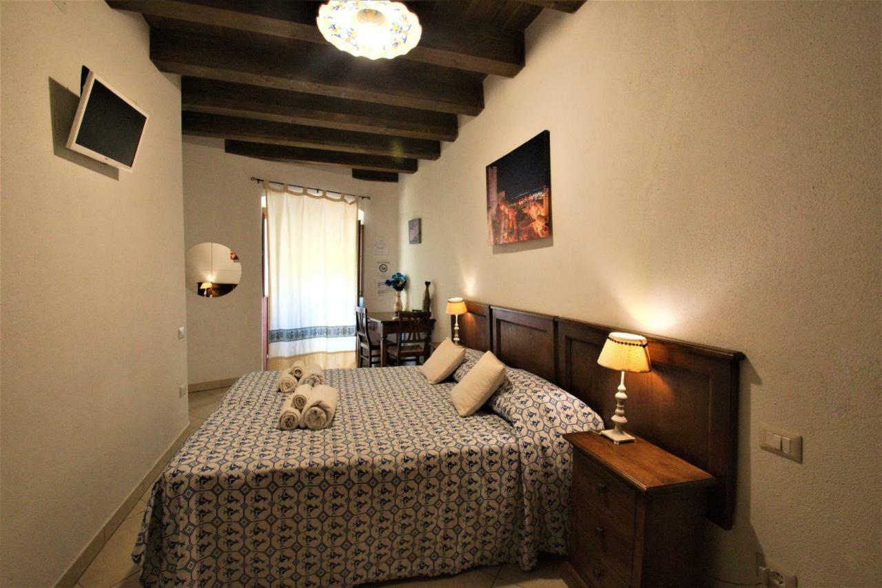 L'Antica Torre Caralis Holiday Cagliari Buitenkant foto